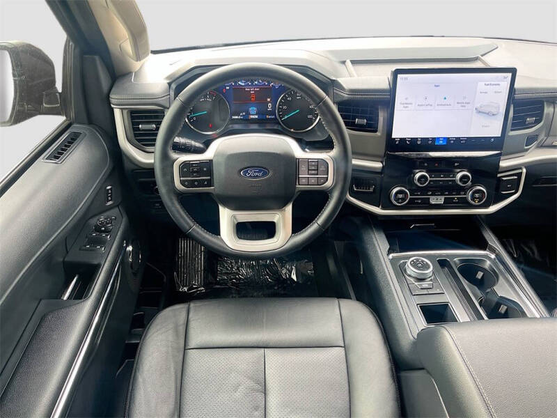 2023 Ford Expedition XLT