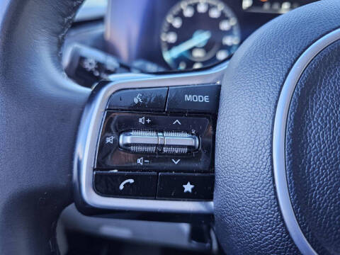 2024 Kia Carnival SX