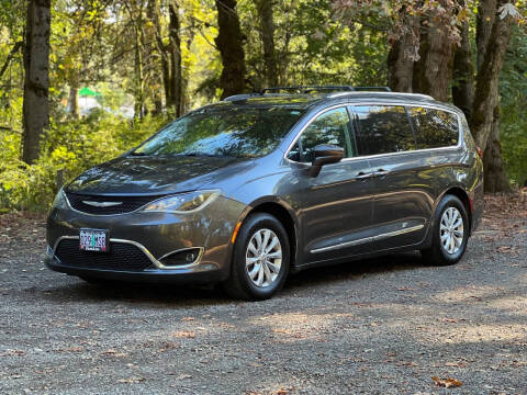 2018 Chrysler Pacifica for sale at Rave Auto Sales in Corvallis OR