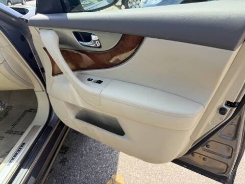 2013 Infiniti FX37
