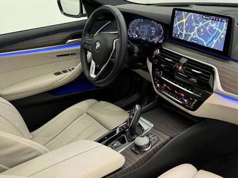 2022 BMW 5 Series 530i