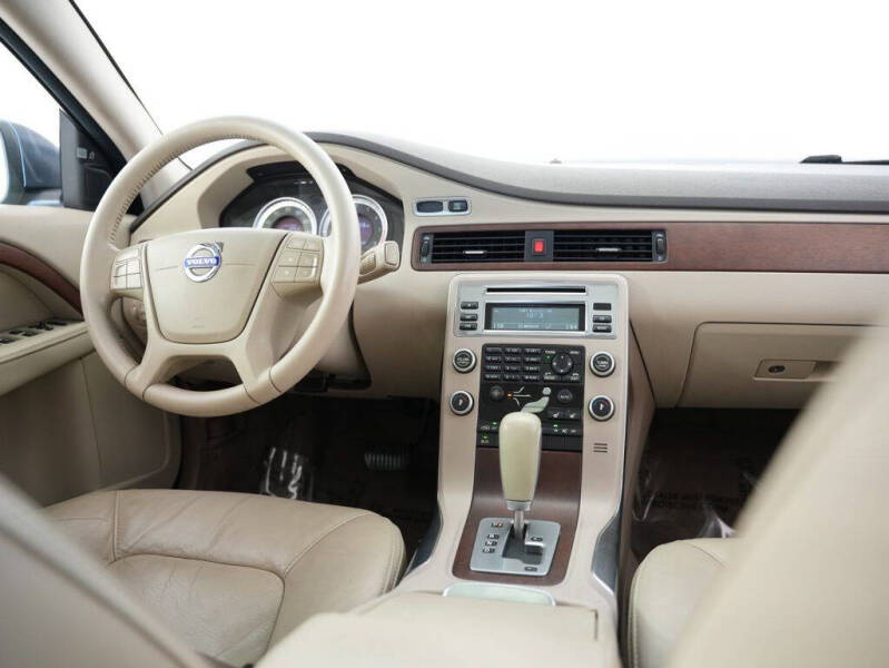 2011 Volvo XC70 3.2