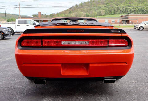 2008 Dodge Challenger SRT8