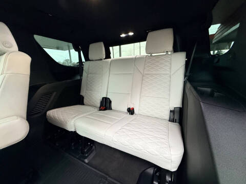 2025 Cadillac Escalade-V