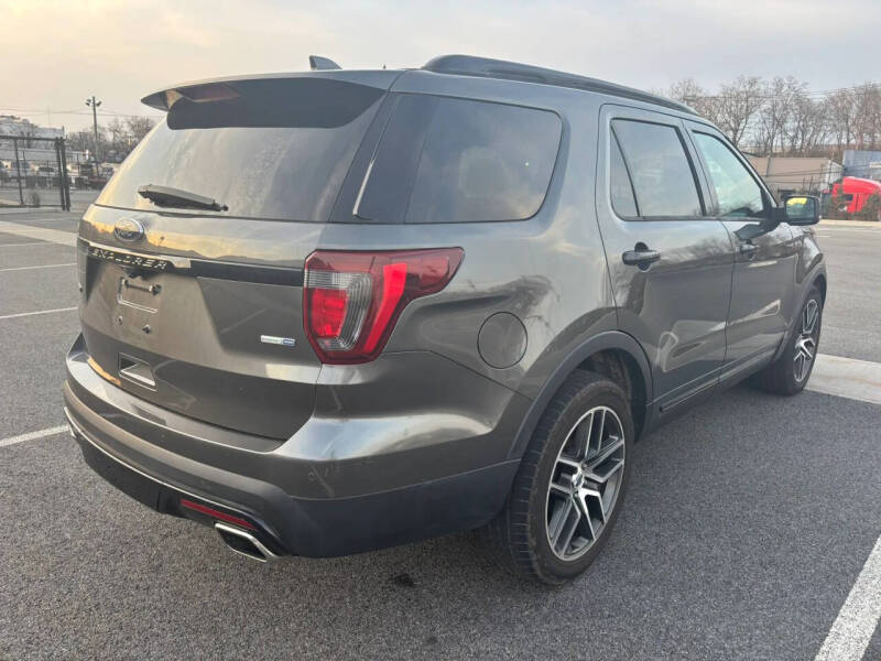 2016 Ford Explorer Sport