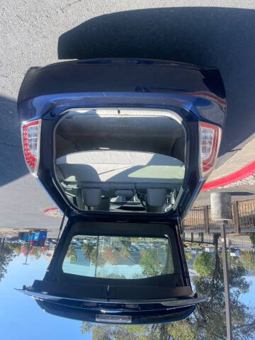 2012 Toyota Prius Two