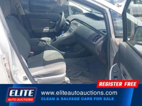 2012 Toyota Prius Two