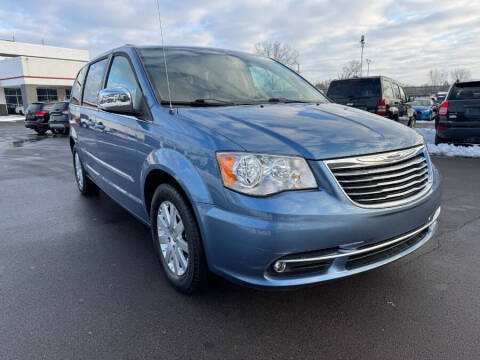 2011 Chrysler Town and Country Touring-L