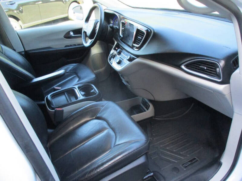 2017 Chrysler Pacifica