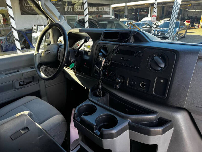 2013 Ford E-Series E-150