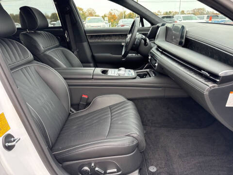 2025 Genesis G90 3.5T e-Supercharger