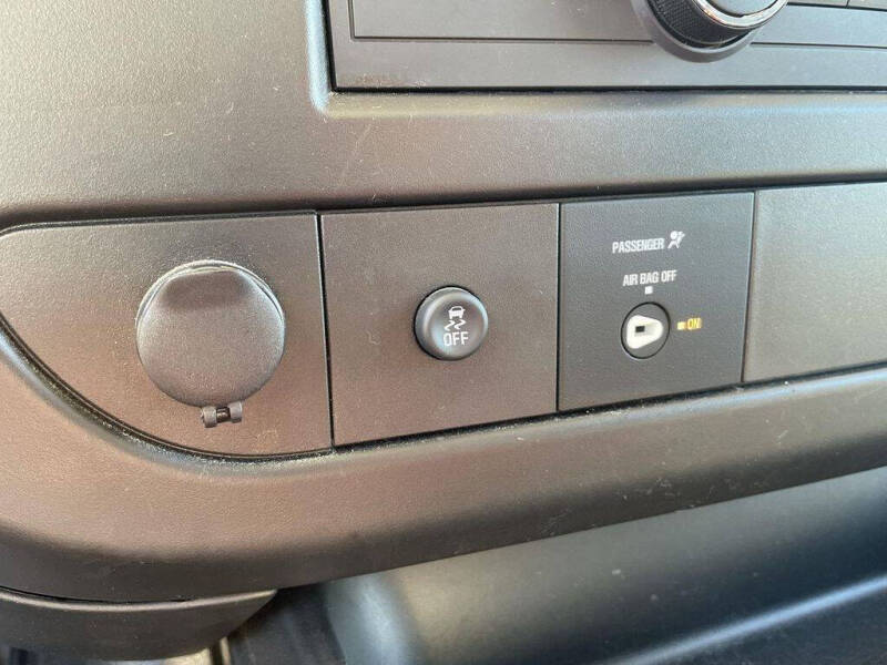 2023 Chevrolet Express 2500