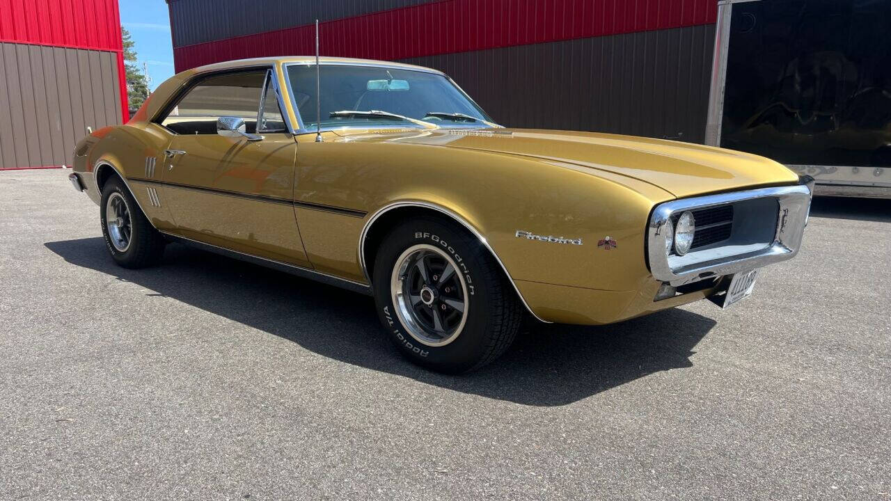 1967 Pontiac Firebird 2