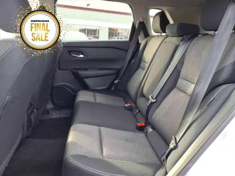 2024 Nissan Rogue SV