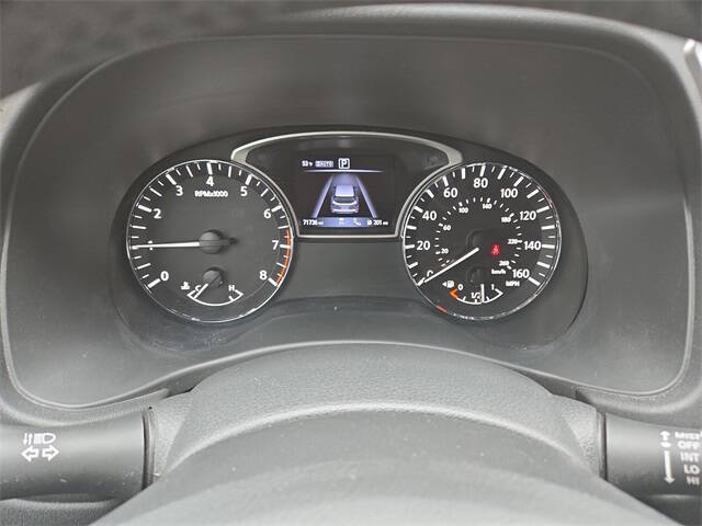 2019 Nissan Pathfinder SV