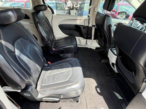 2018 Chrysler Pacifica Touring L