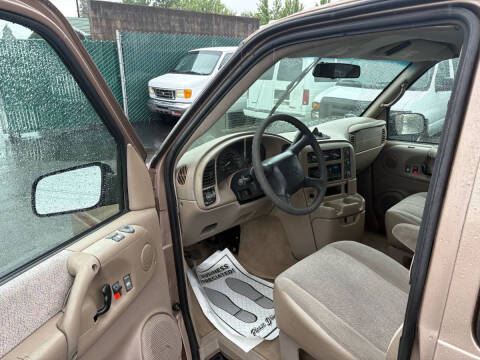 2003 Chevrolet Astro LT