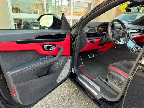 2024 Lamborghini Urus S