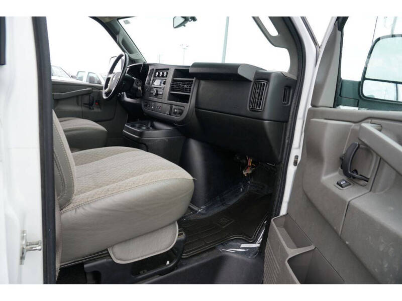 2016 Chevrolet Express LT 3500