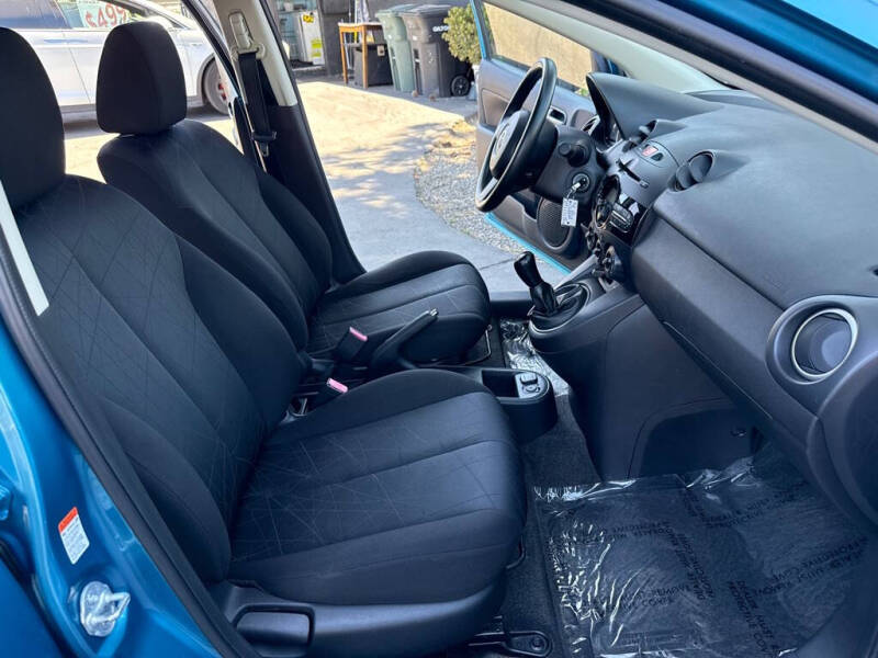 2011 Mazda MAZDA2 Sport