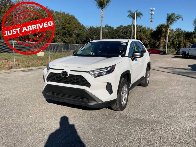 2024 Toyota RAV4 LE