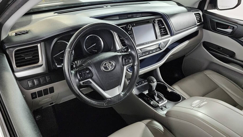 2018 Toyota Highlander for sale at NJ Car Buyer in Jersey City, NJ