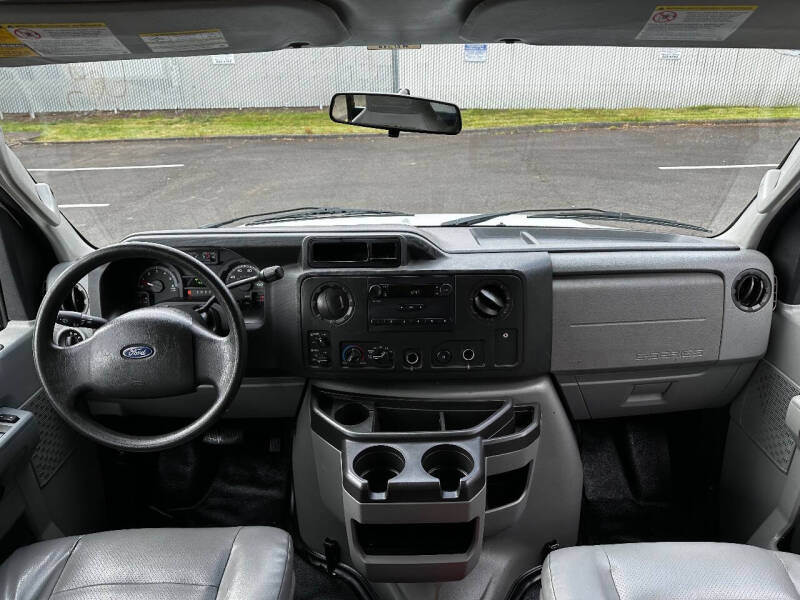 2013 Ford E-Series E-150