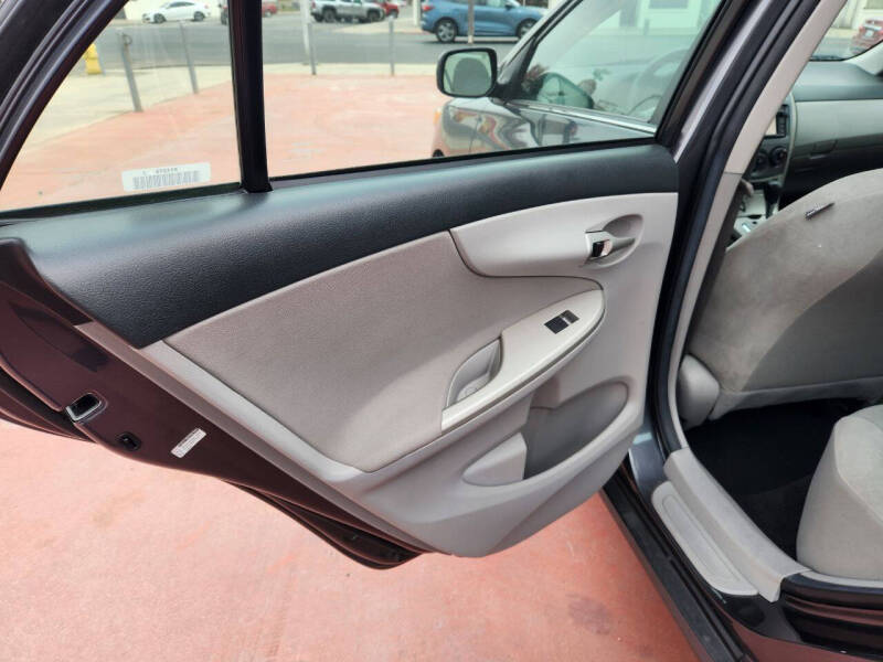 2013 Toyota Corolla LE