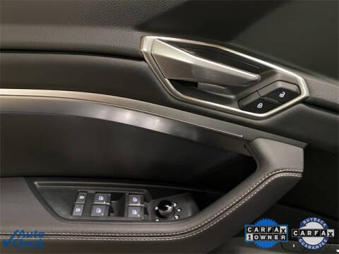 2023 Audi e-tron quattro Premium Plus