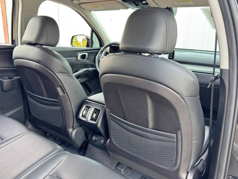 2022 Kia Sorento S