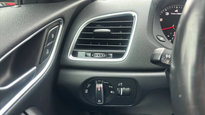 2016 Audi Q3 2.0T quattro Premium Plus