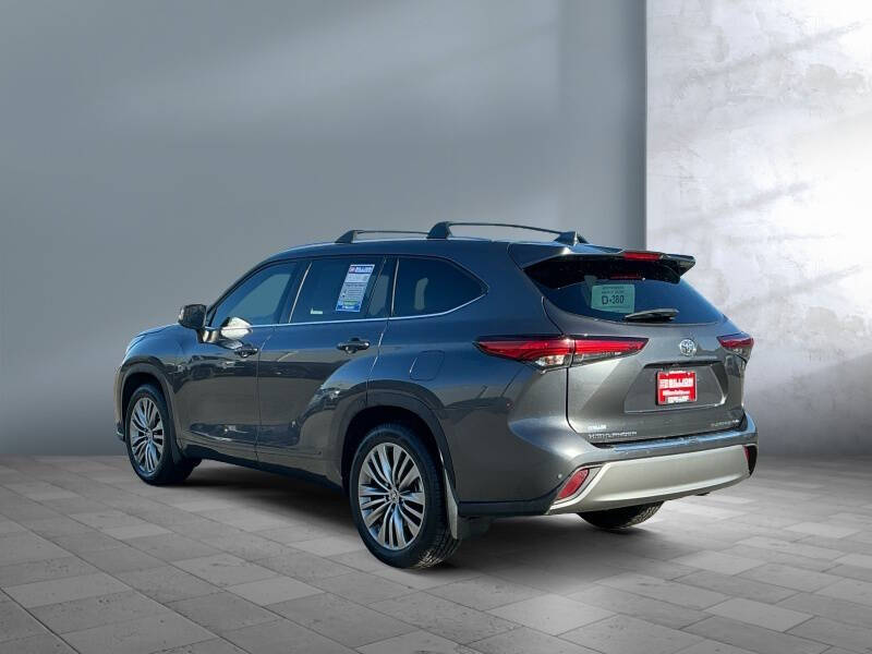 2020 Toyota Highlander Platinum