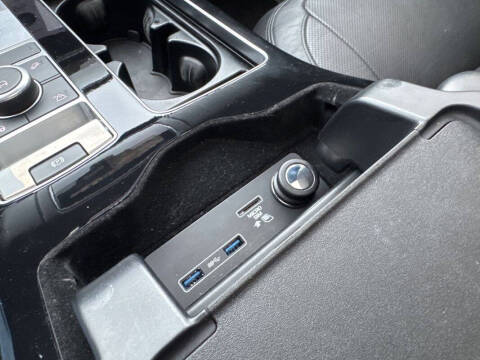 2020 Land Rover Range Rover P525 HSE