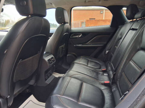 2019 Jaguar F-PACE 30t Prestige