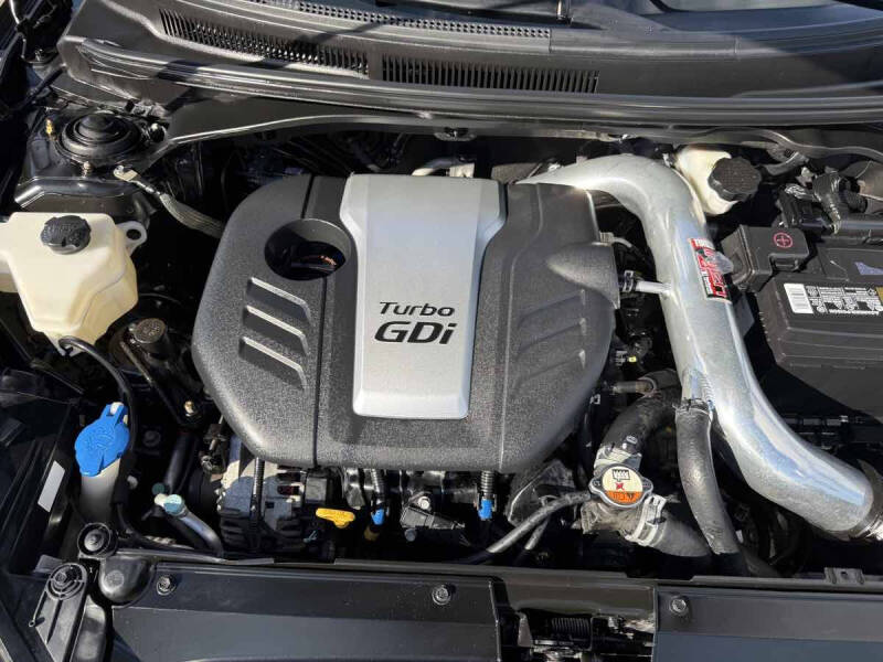 2016 Hyundai Veloster Turbo