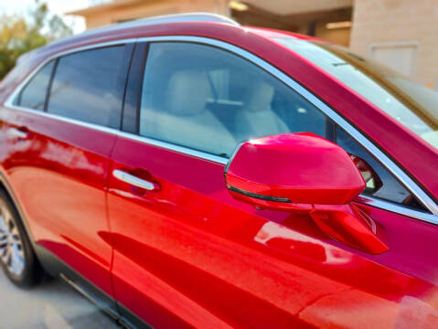 2024 Cadillac XT4 Premium Luxury