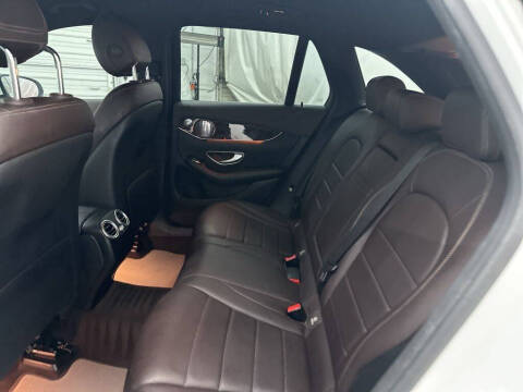 2017 Mercedes-Benz GLC GLC 300