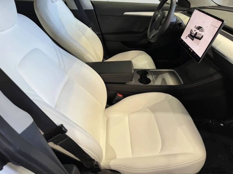 2023 Tesla Model 3 Performance