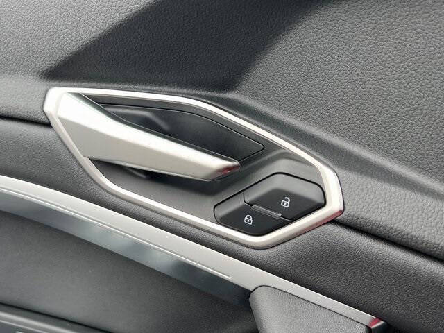 2024 Audi Q8 Sportback e-tron quattro Premium Plus S line