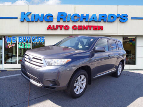 2013 Toyota Highlander for sale at KING RICHARDS AUTO CENTER in East Providence RI