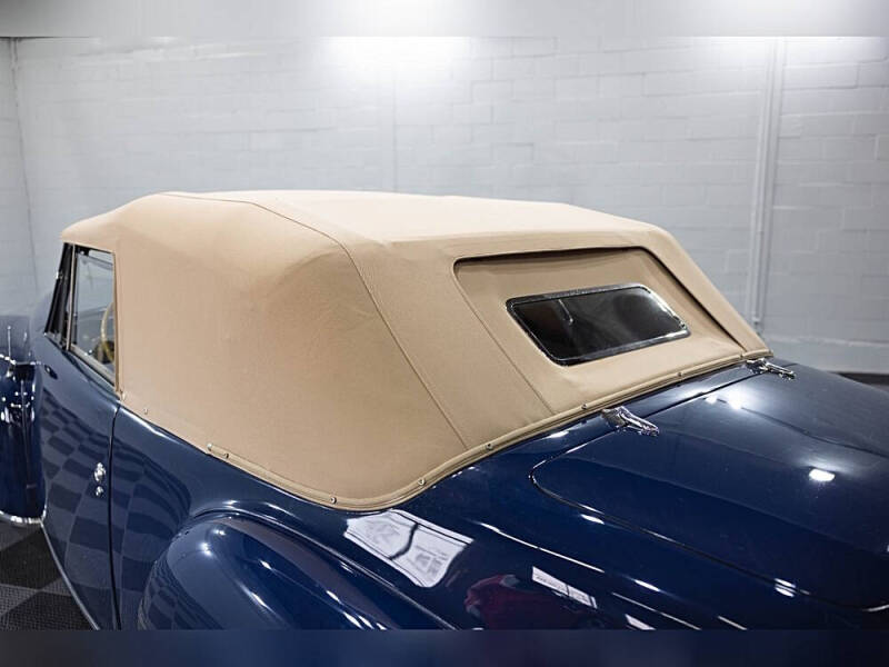 1942 Lincoln Continental