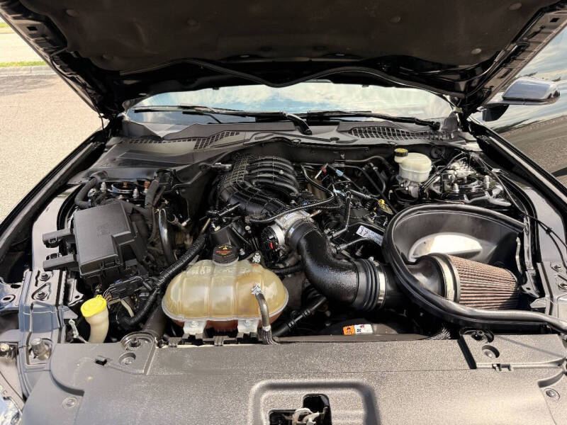 2017 Ford Mustang V6