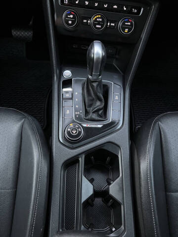 2018 Volkswagen Tiguan 2.0T SEL 4Motion