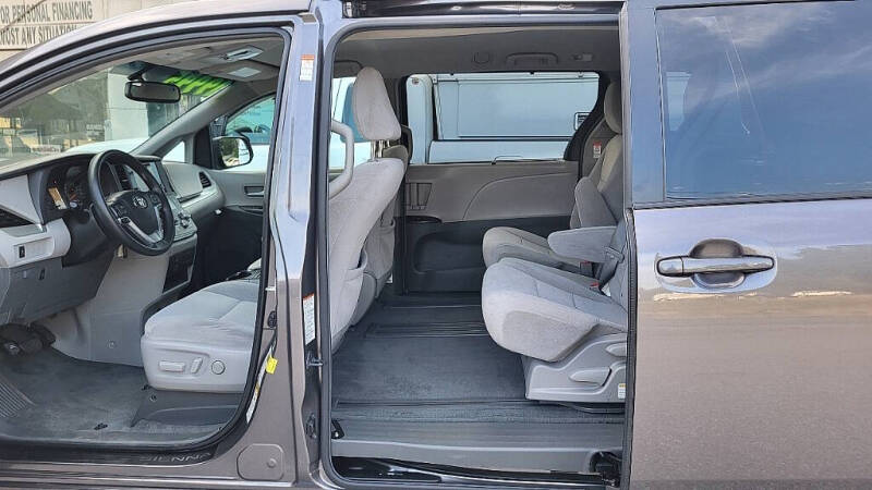 2015 Toyota Sienna