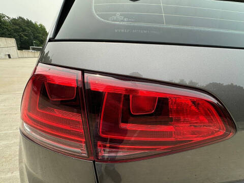 2016 Volkswagen Golf R