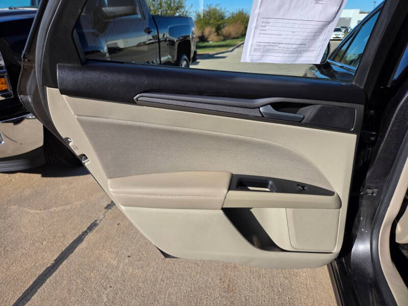 2019 Ford Fusion Hybrid SE