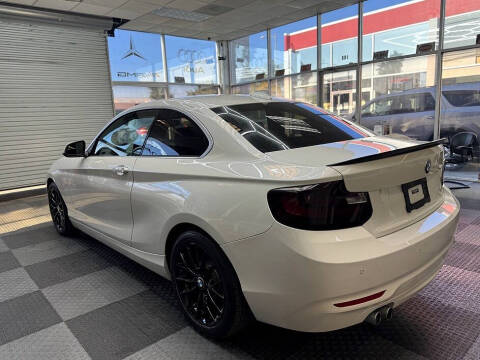 2015 BMW 2 Series 228i