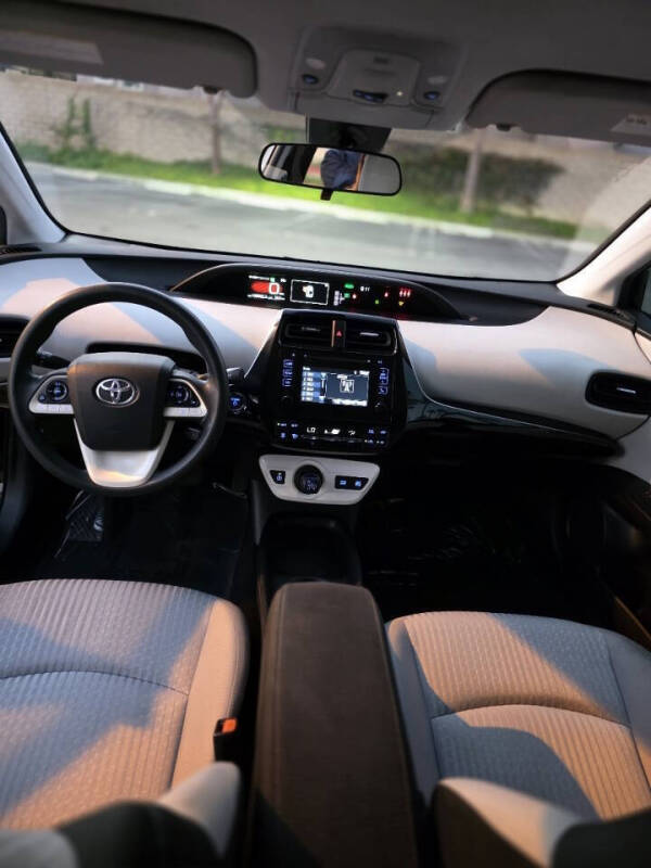 2017 Toyota Prius Two