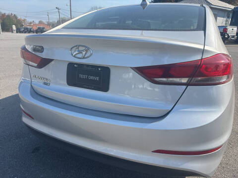2017 Hyundai Elantra SE