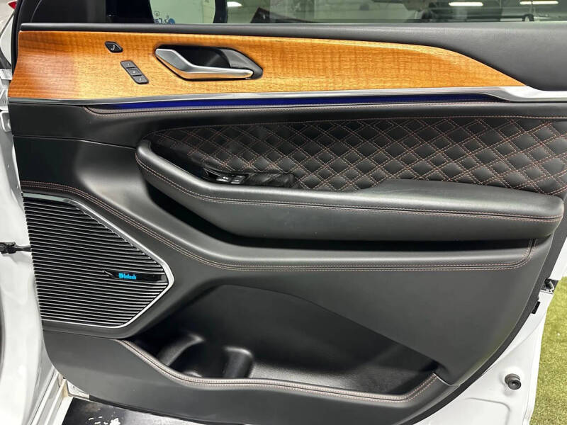 2022 Jeep Grand Cherokee Summit Reserve